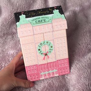 Too Faced Holiday Collection